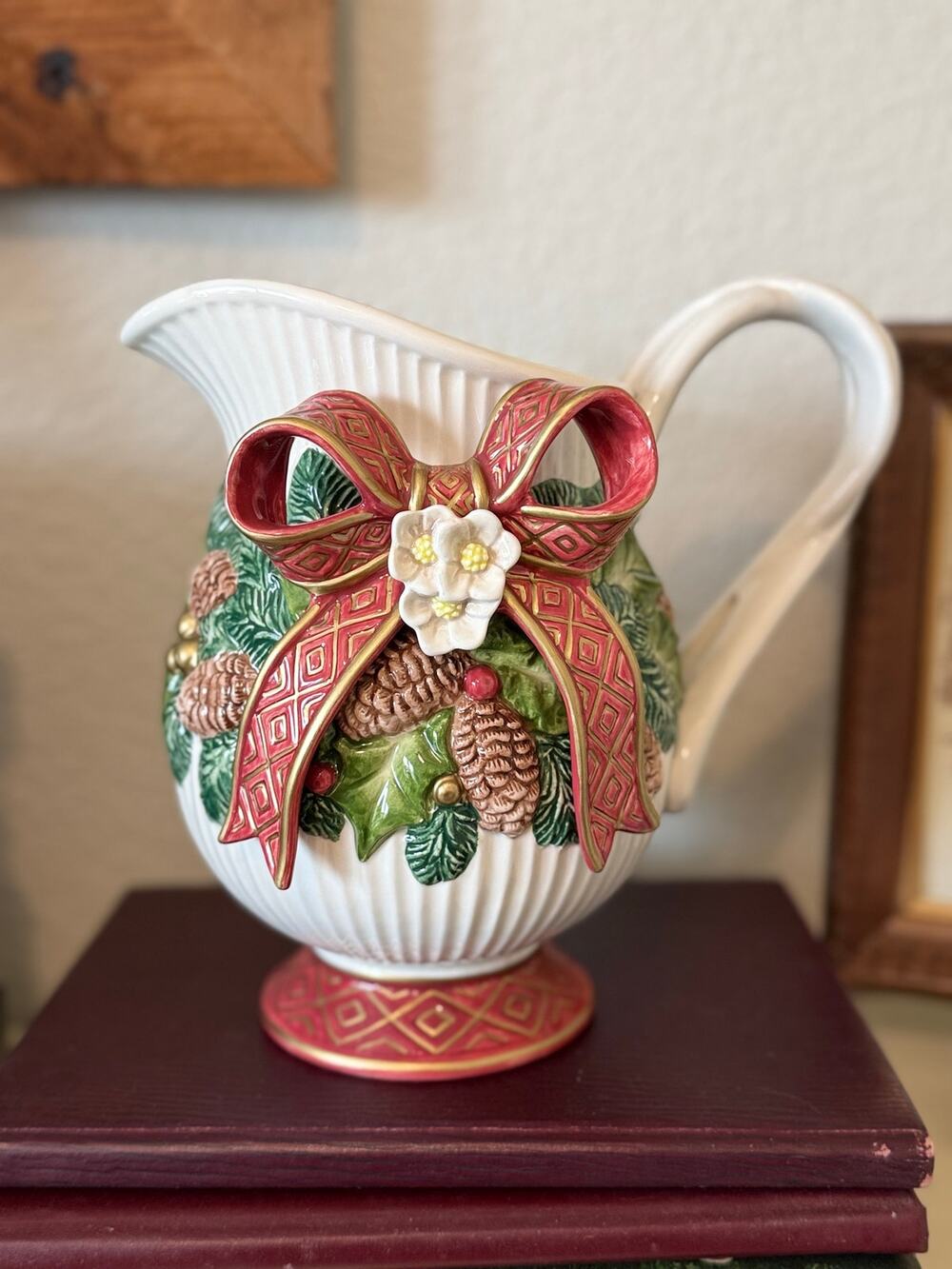 Vintage 1995 Fitz & Floyd Christmas Rose Pitcher 9” Red Bow Pinecones